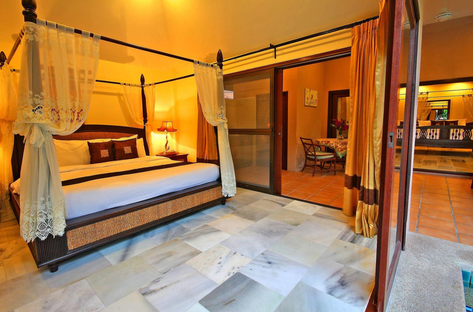 Napalai Pool Villa Resort Pattaya Extérieur photo